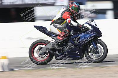media/Oct-05-2025-CVMA (Sun) [[beeef4f201]]/Race 2-Supersport Middleweight/